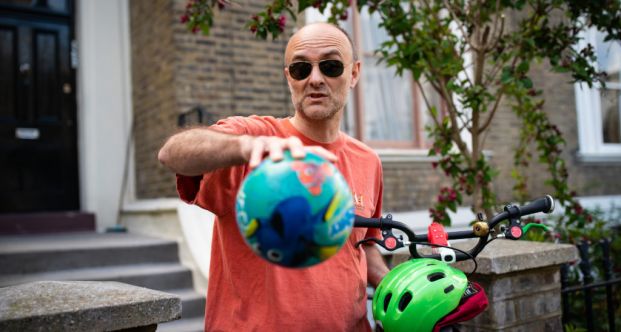 Tom Cruise in Top Gun (1986) | Dominic Cummings confronts the press outside his home, wielding various children's toys: a football, a bike and a helmet.